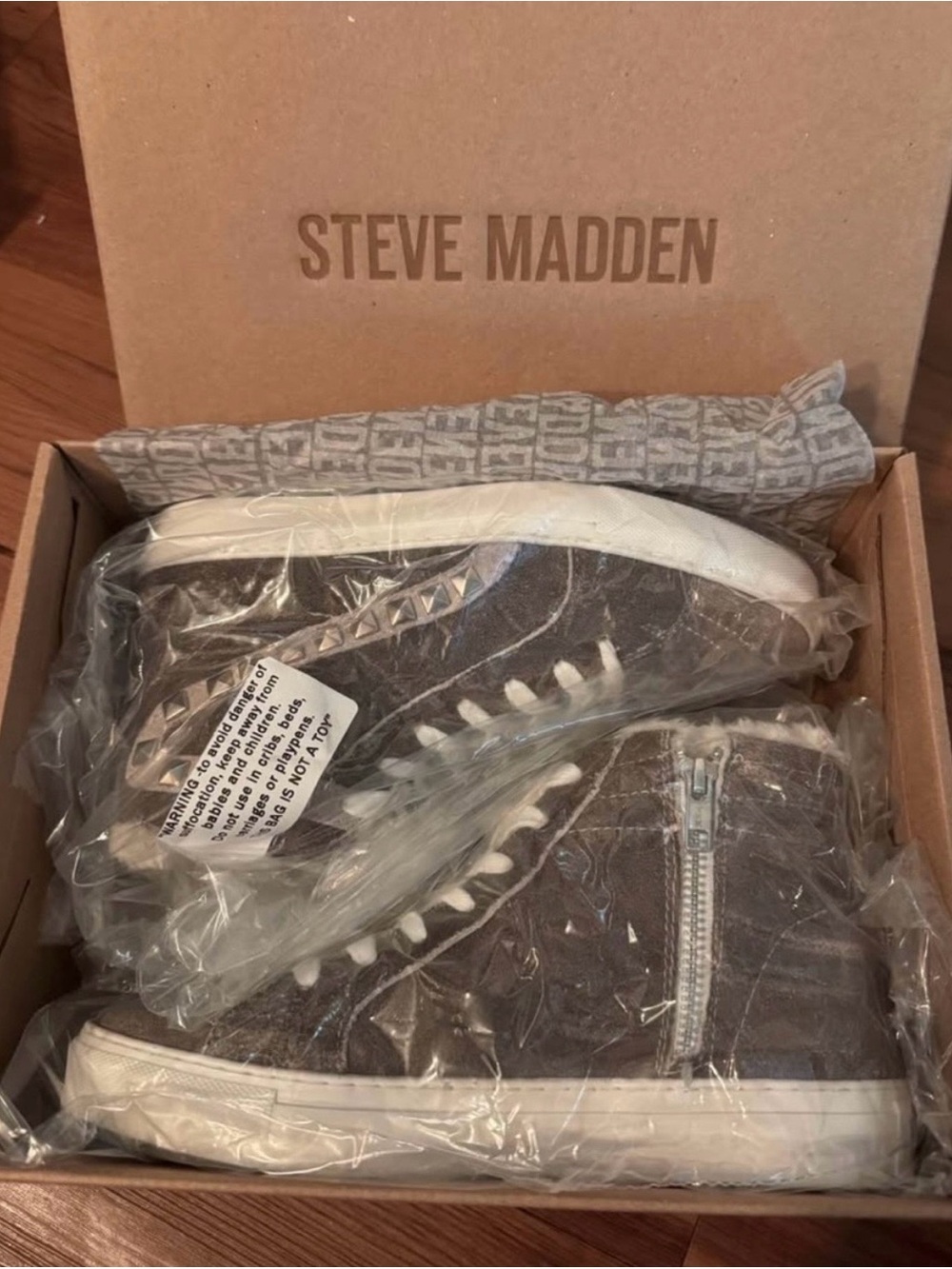 Steve Madden women’s ' Gray High-Top Sneakers with Side Zip